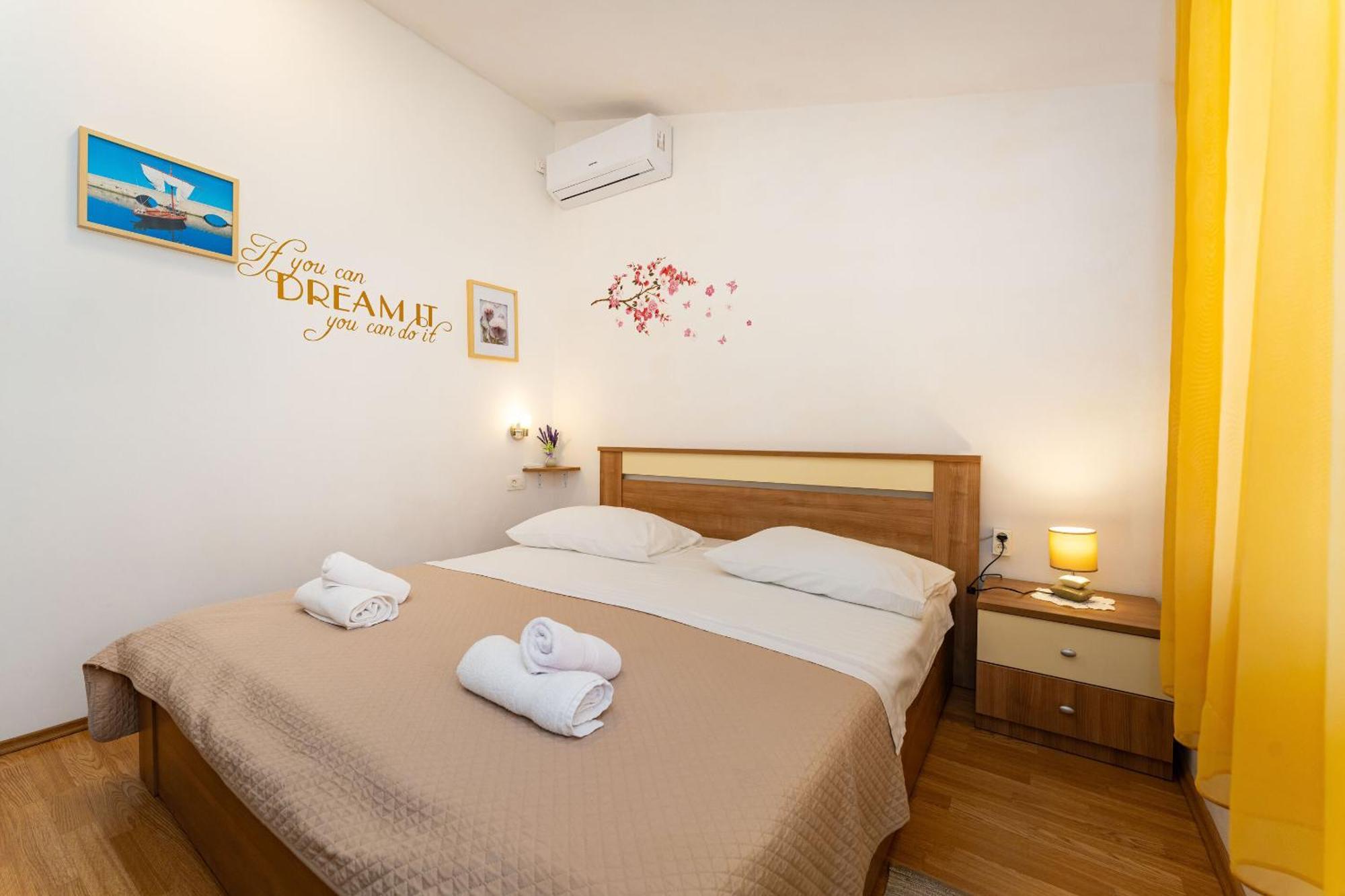Apartments Nadica - Free Parking Nin Luaran gambar