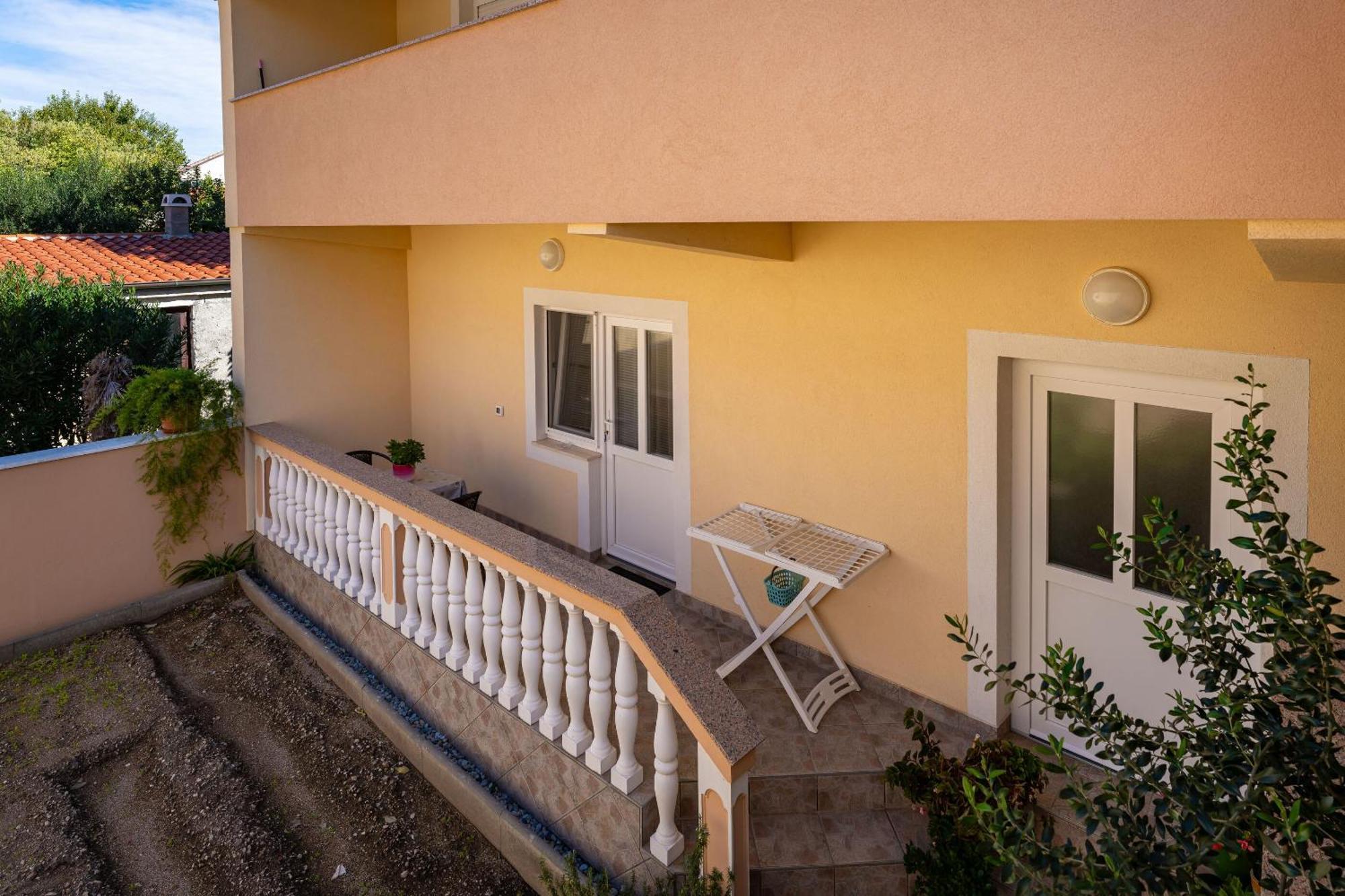 Apartments Nadica - Free Parking Nin Luaran gambar
